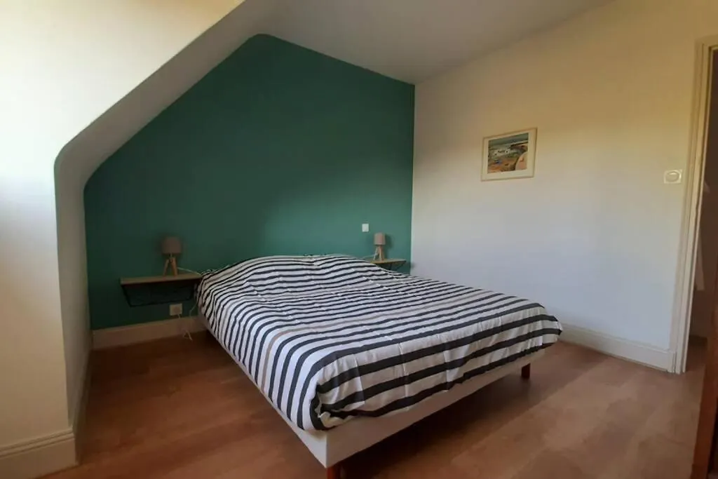 Hébergement de vacances Gîte de charme 14 personnes labellisé Clévacances 3 étoiles Sainte-Seve France