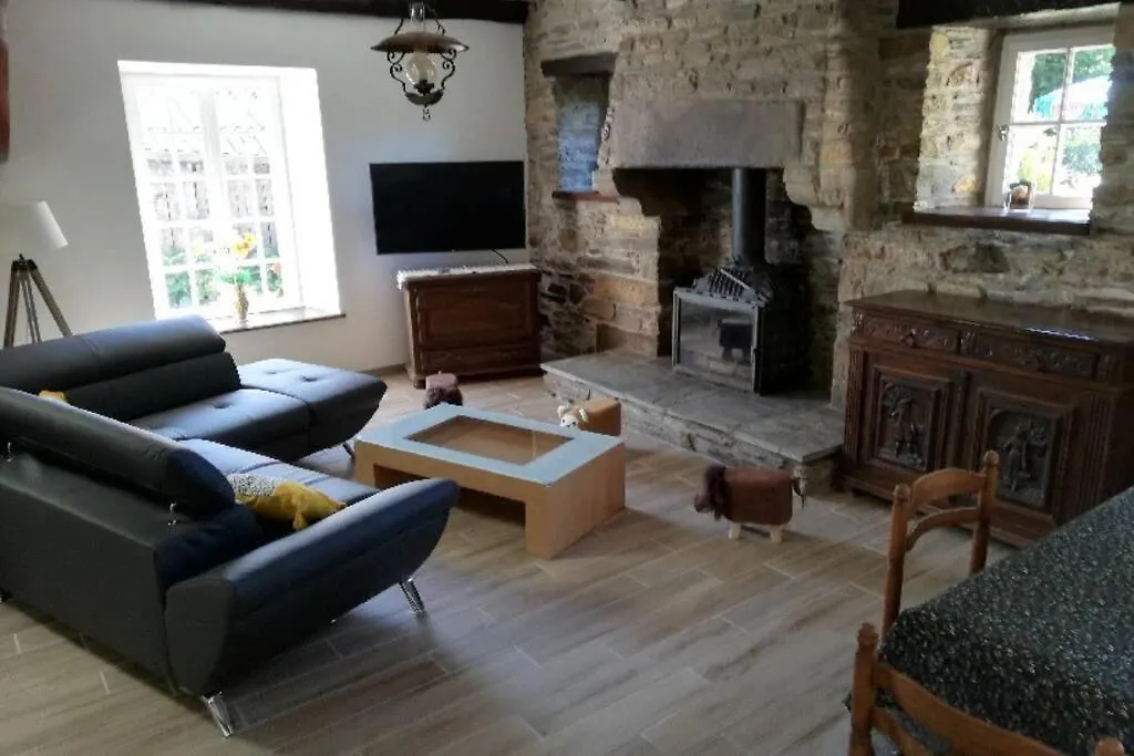 Gîte de charme 14 personnes labellisé Clévacances 3 étoiles Sainte-Seve