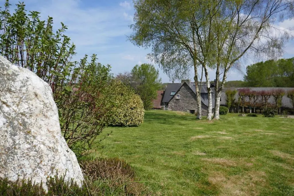 Hébergement de vacances Gîte de charme 14 personnes labellisé Clévacances 3 étoiles Sainte-Seve